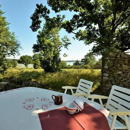 Le Moulin Du Moustoir Vue Sur Le Golfe Nyaraló *